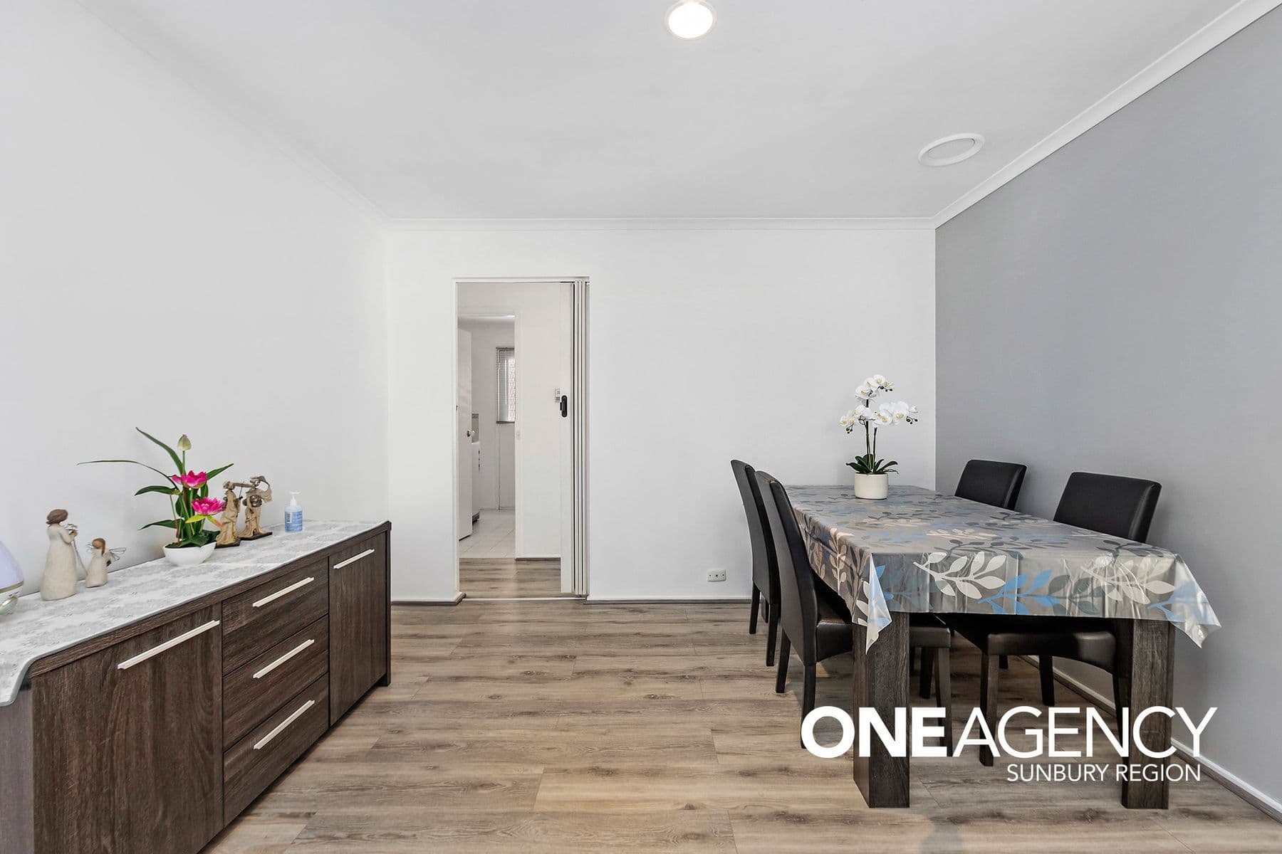 26 Sorbonne Drive, Sunbury, Sunbury - Thumbnail 8