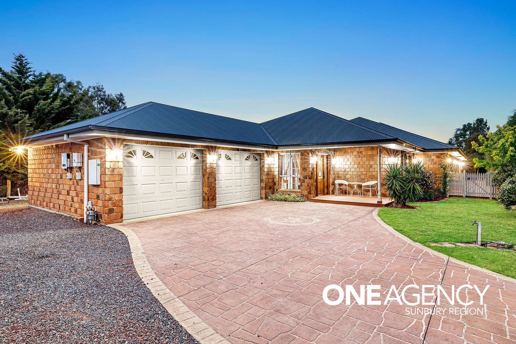 12 Verdelho Court, Sunbury, Sunbury - Thumbnail 2
