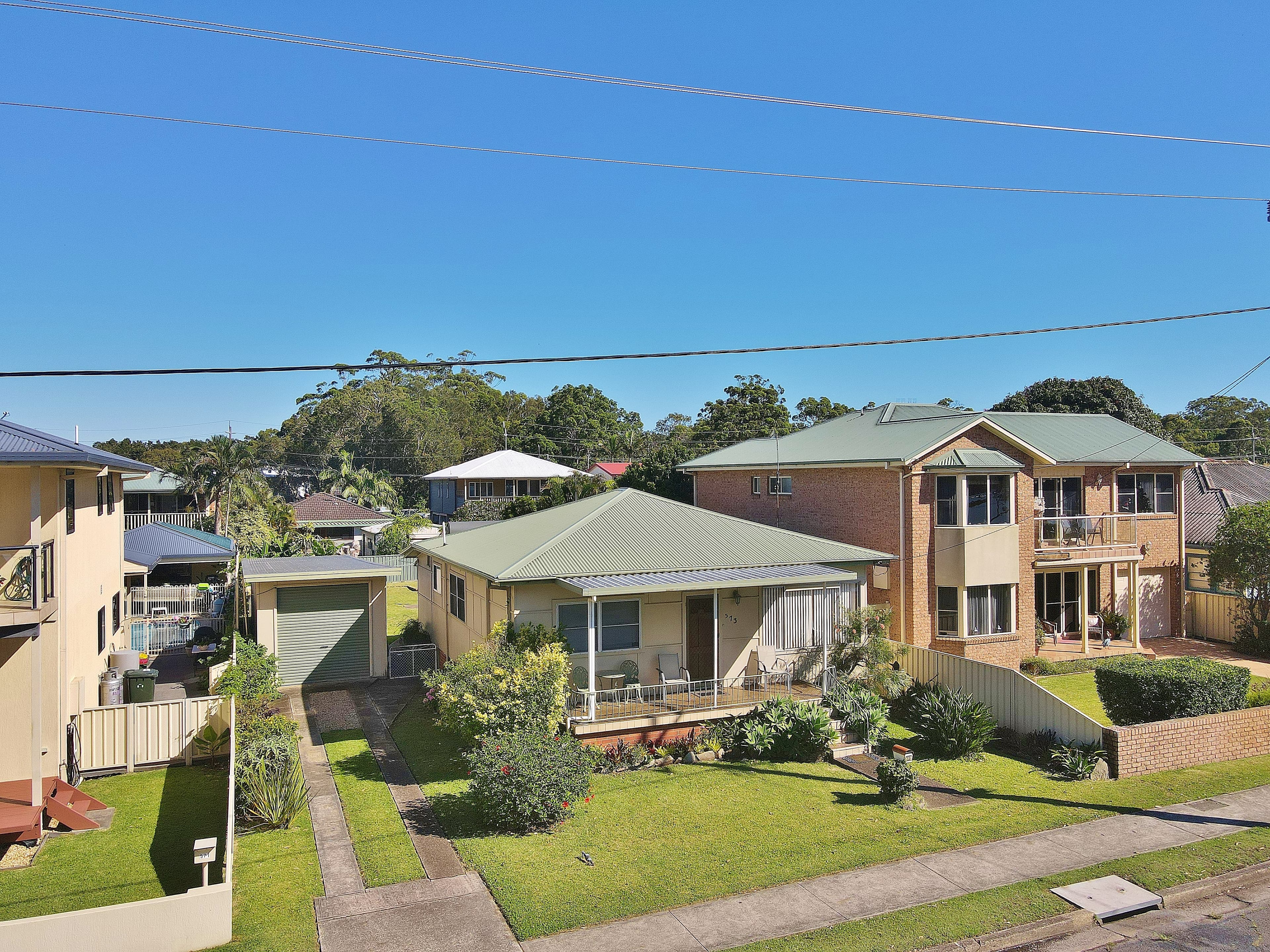 573 Ocean Drive, North Haven, North Haven - Thumbnail 2