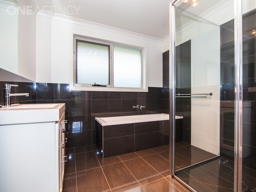 2/100 Mount Stuart Drive, Newnham, Newnham - Thumbnail 3