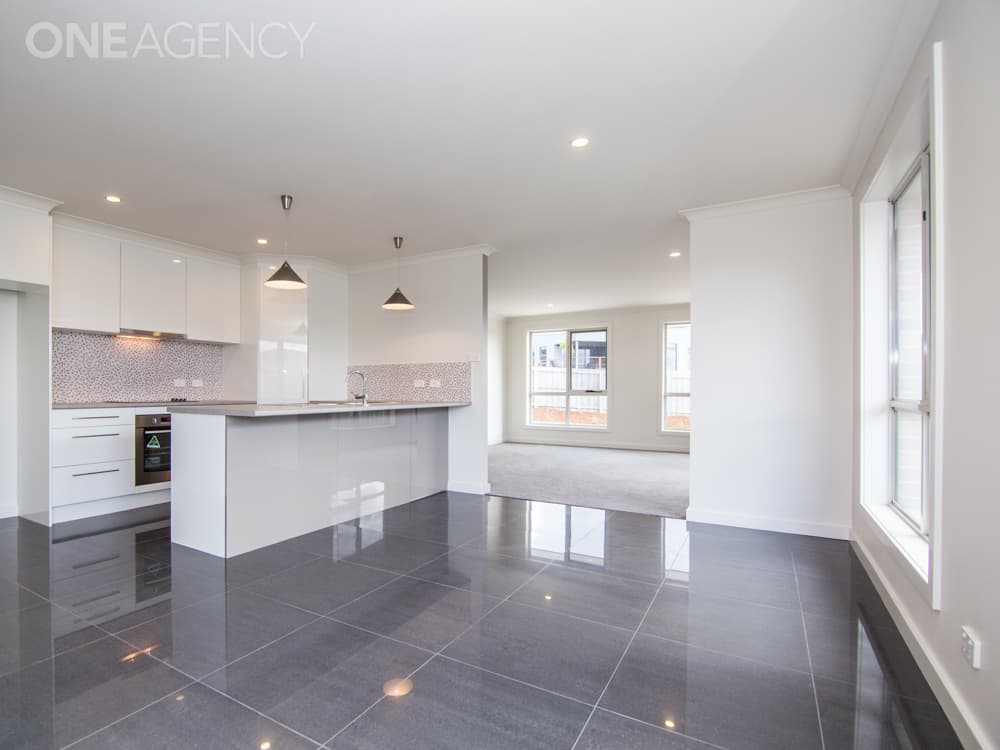 2/100 Mount Stuart Drive, Newnham, Newnham - Thumbnail 6