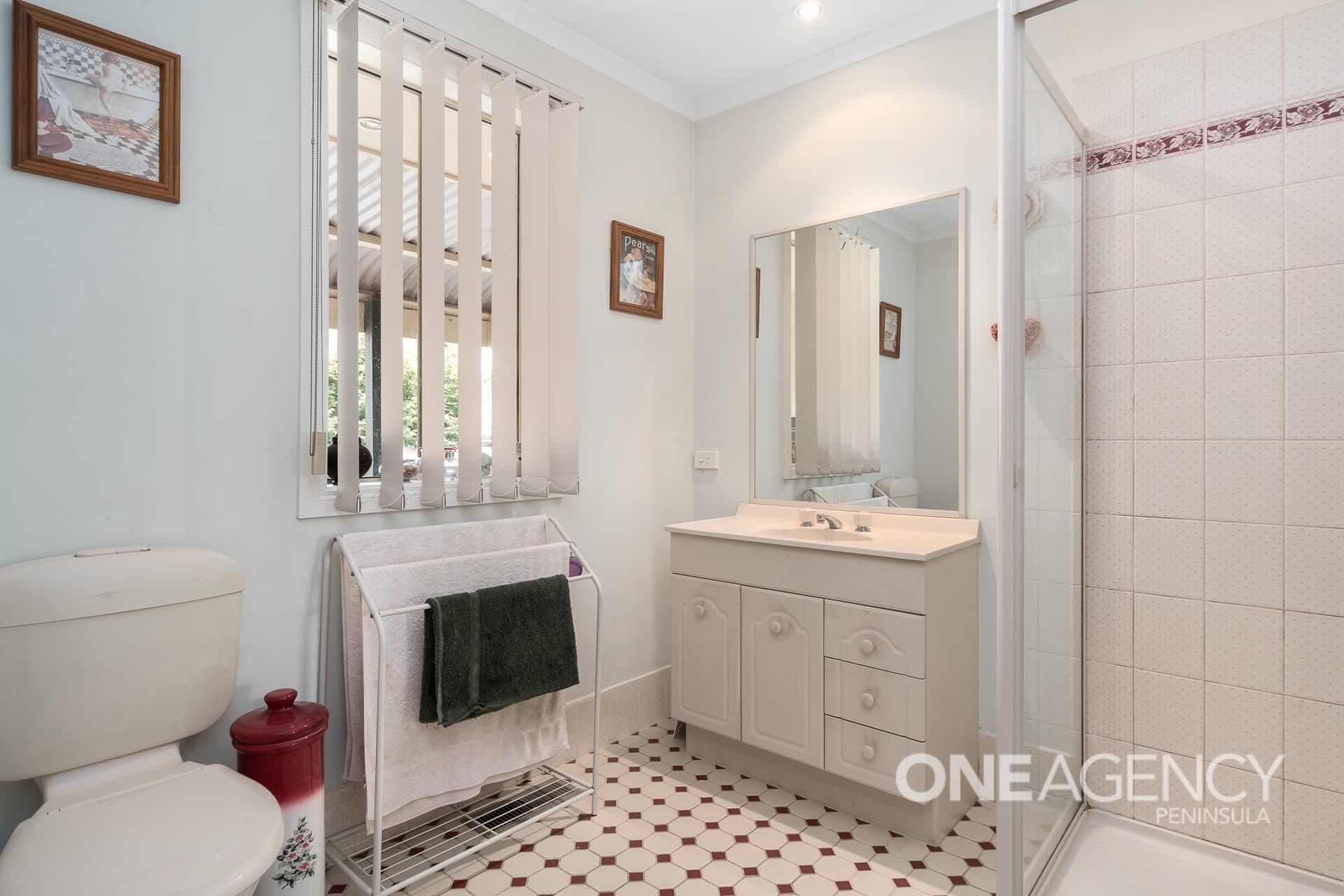 21 Woodlands Drive, Somerville, Somerville - Thumbnail 2