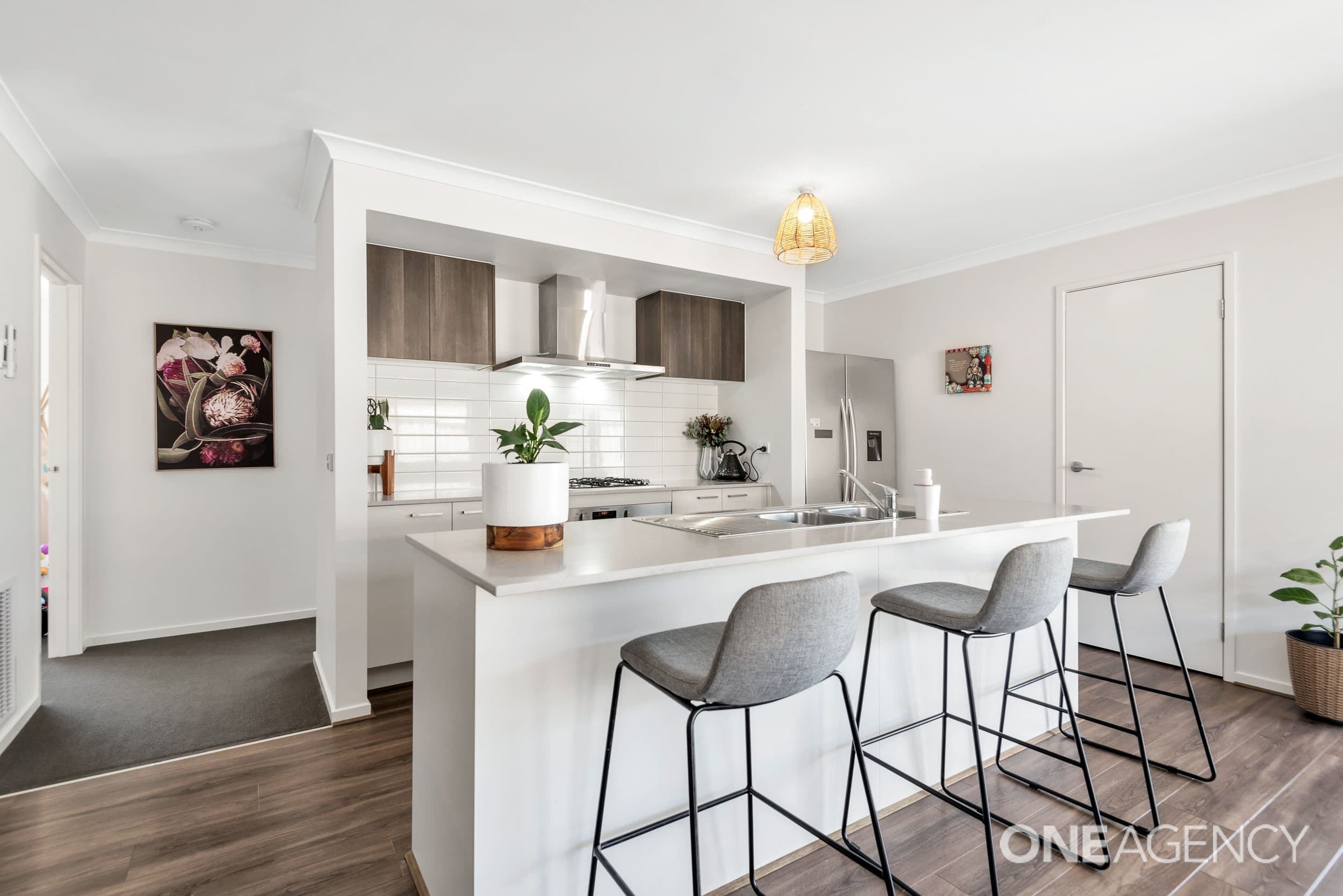 11 Carisbrook Street, Armstrong Creek, Calderwood - Thumbnail 2