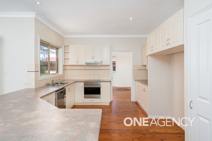 46 KIMBERLEY Drive, Tatton, Tatton - Thumbnail 2