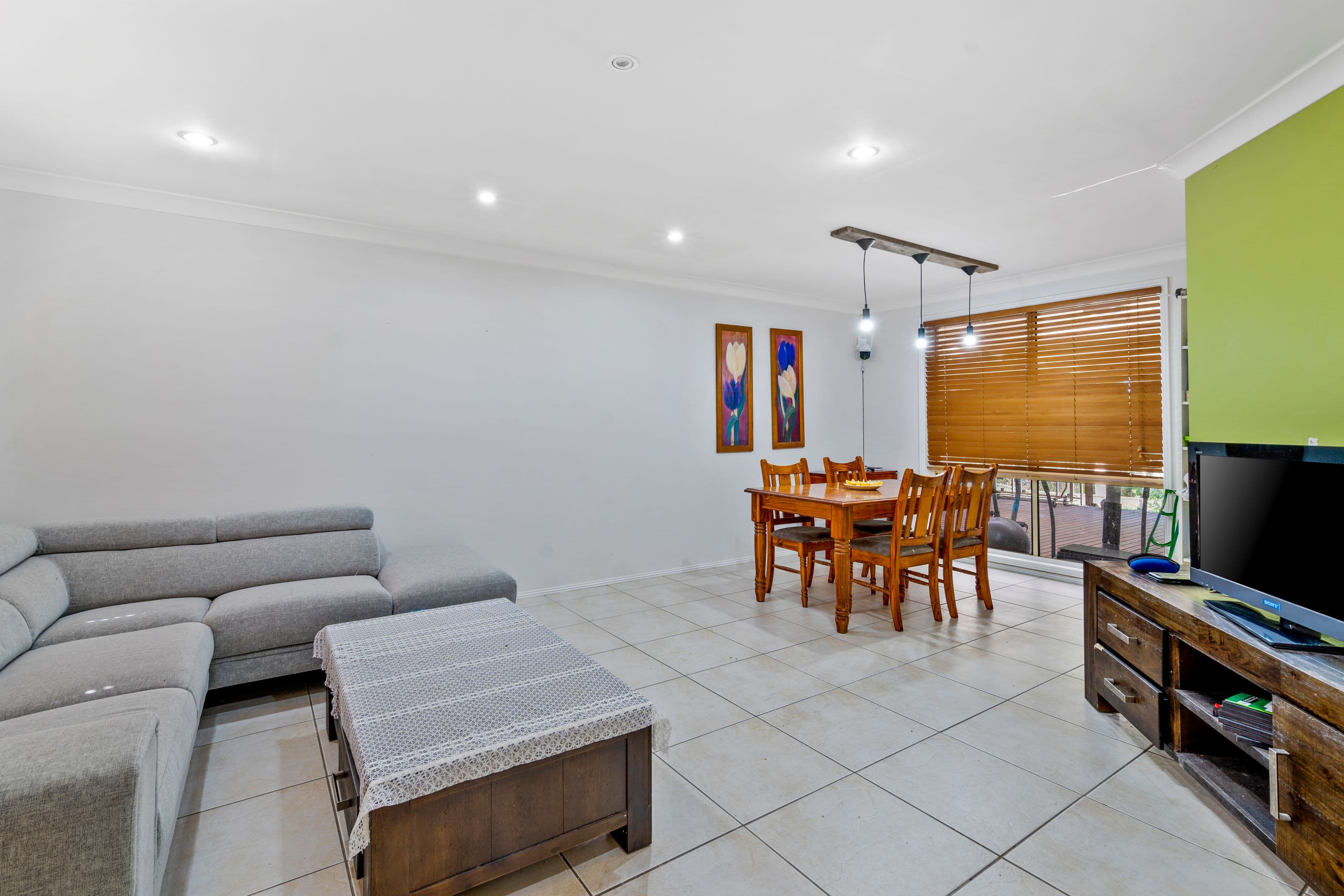 168 Woodbury Park Drive, Mardi, Mardi - Thumbnail 2