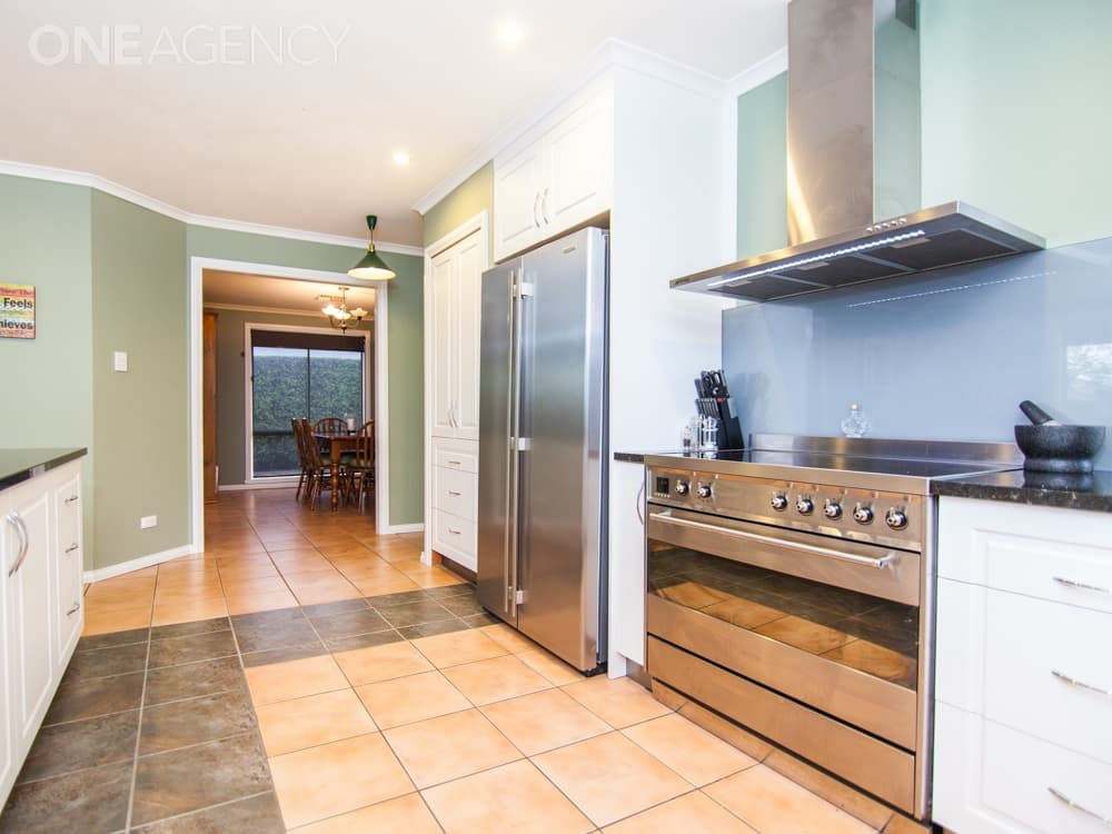 8 Village Court, St Leonards, St Leonards - Thumbnail 5