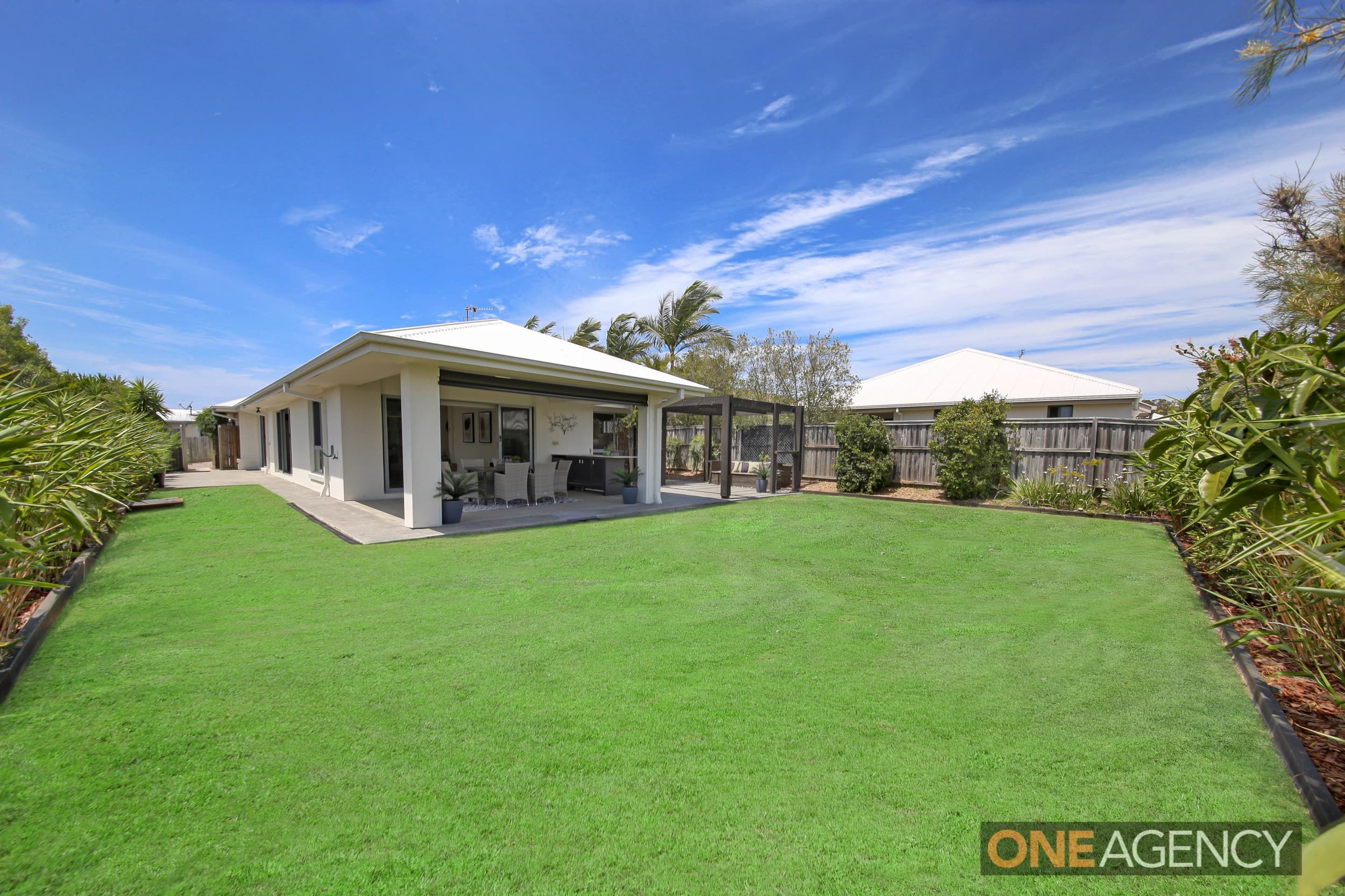 15 Ellis Place, Mountain Creek, Mountain Creek - Image 1