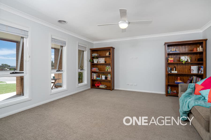 35 BARTON Avenue, Lloyd, Lloyd - Thumbnail 6