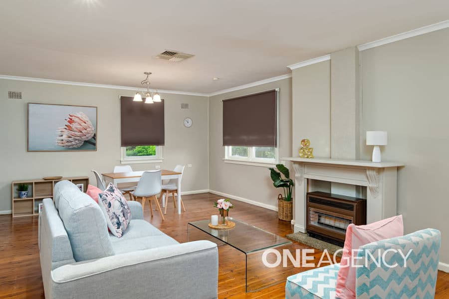 27 GILMORE Avenue, Mount Austin, Mount Austin - Thumbnail 2