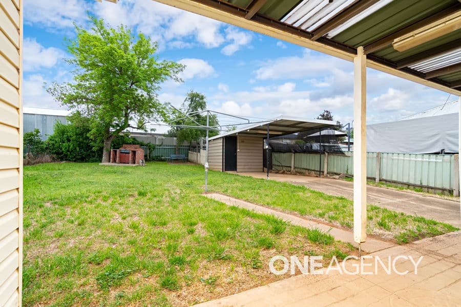 27 GILMORE Avenue, Mount Austin, Mount Austin - Thumbnail 7