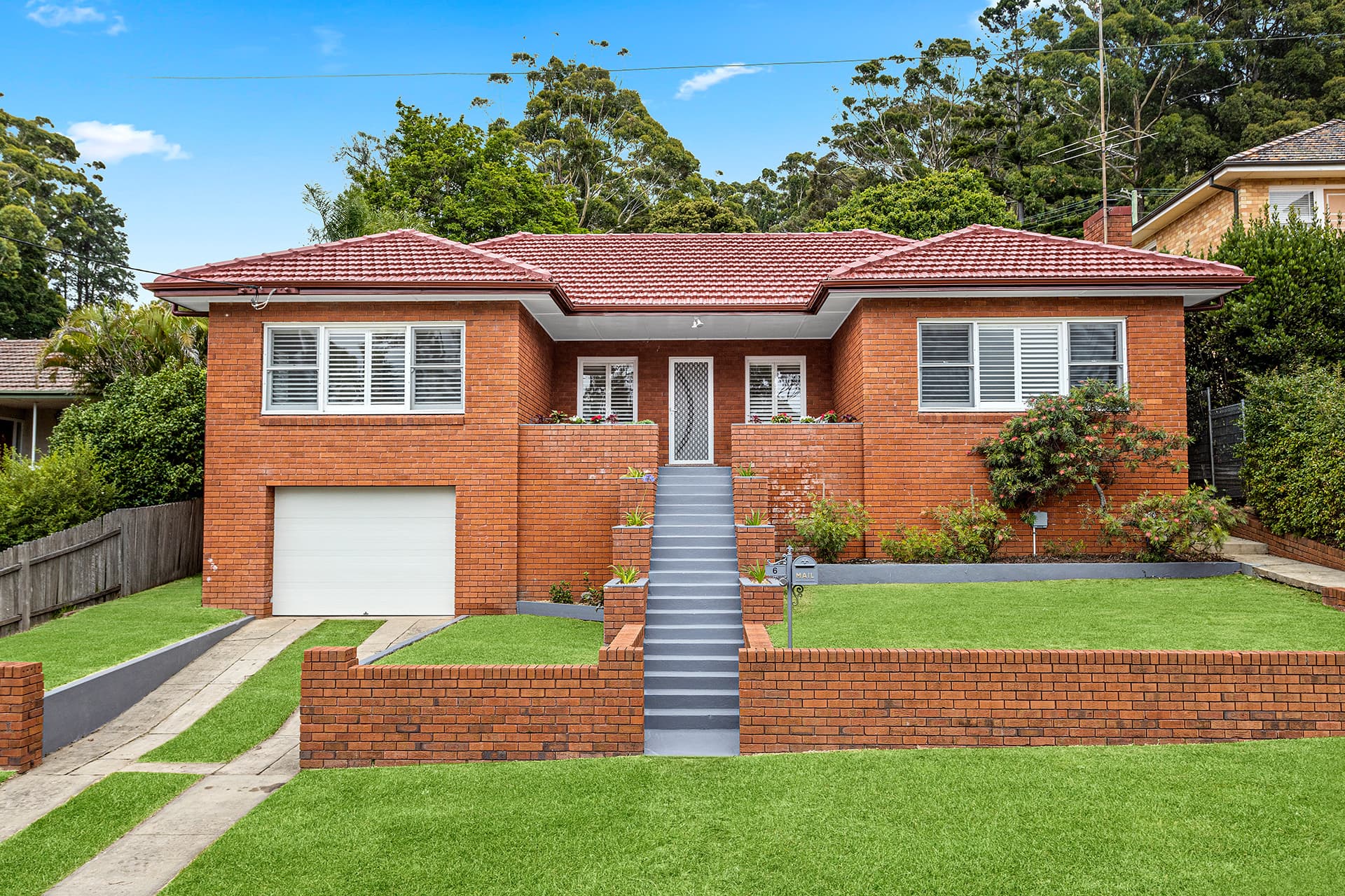 6 Cresting Avenue, Corrimal, Corrimal - Thumbnail 2