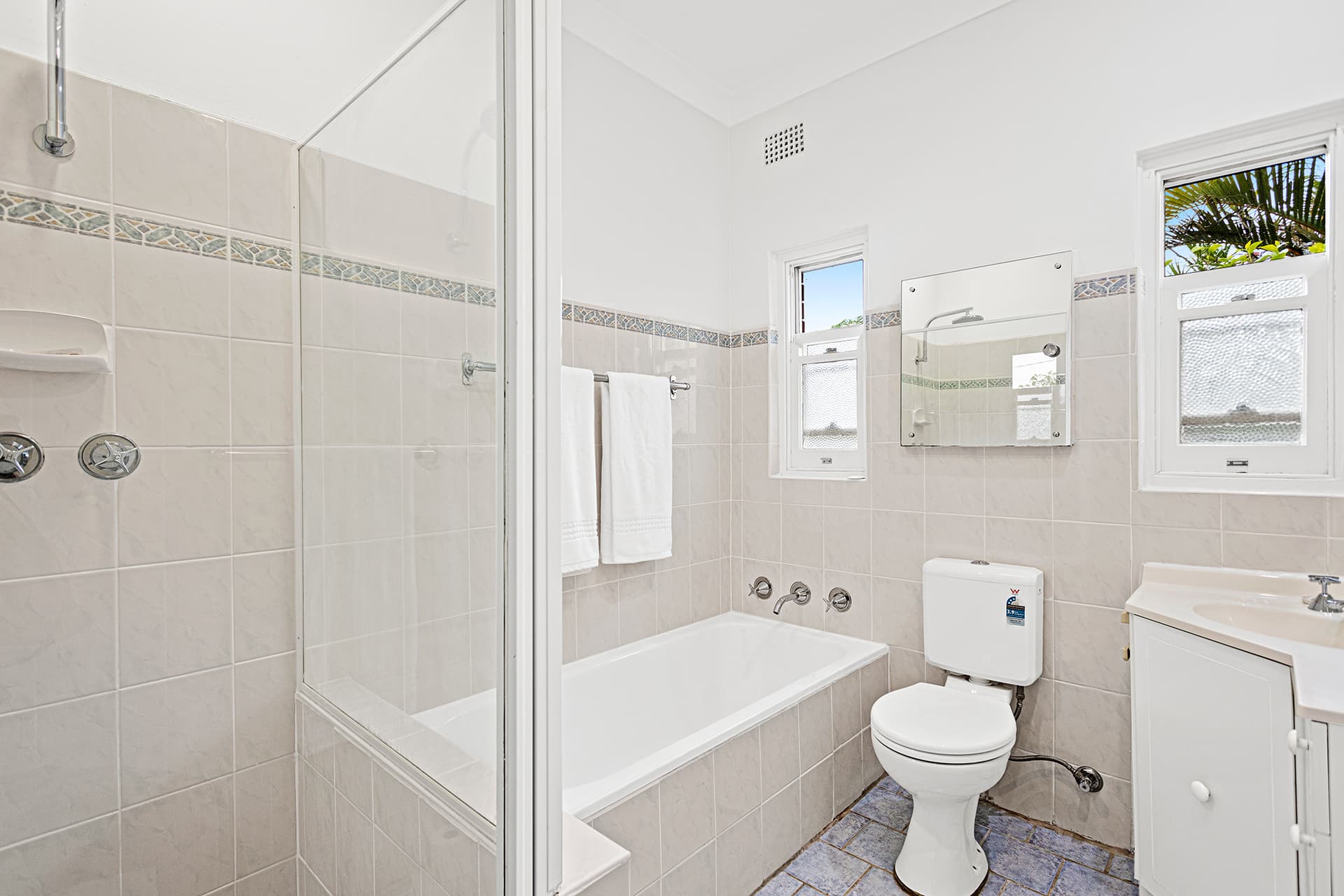 6 Cresting Avenue, Corrimal, Corrimal - Thumbnail 8