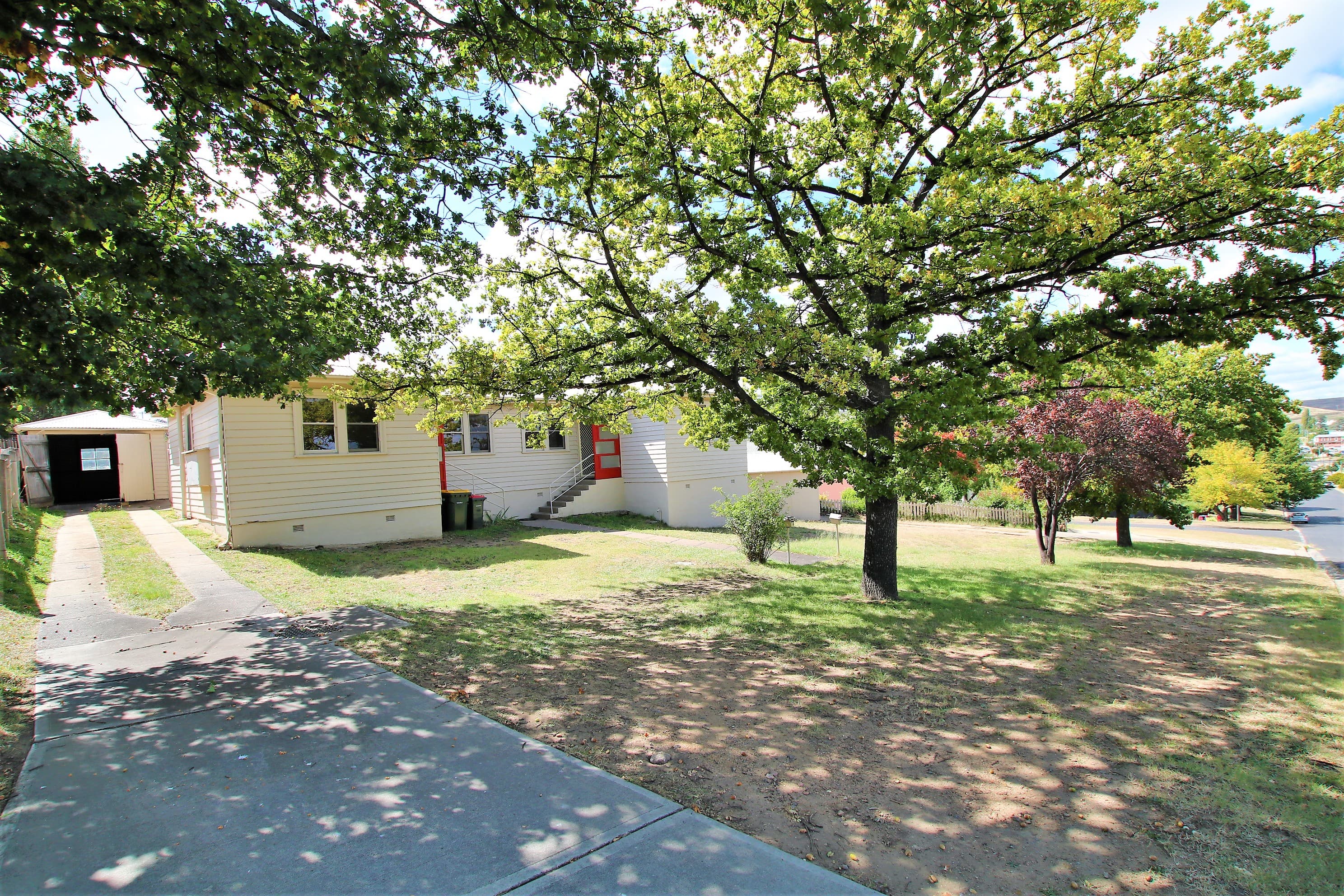 14-14A Bradley Street, Cooma, Cooma - Thumbnail 2
