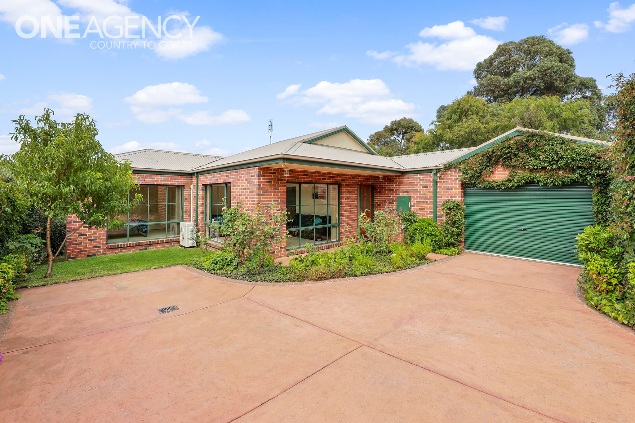 2/19 Montgomery Street, Warragul, Warragul - Image 1