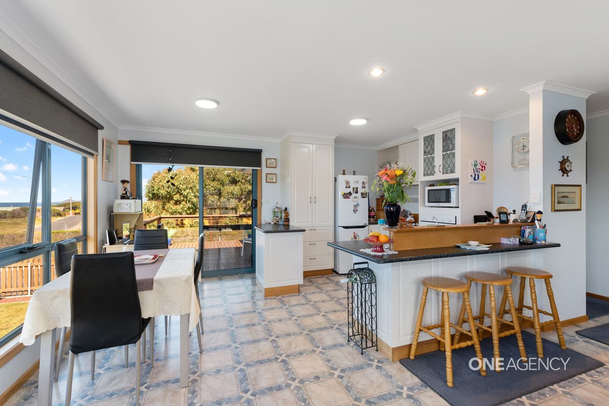 57 Amaroo Drive, Edgcumbe Beach, Edgcumbe Beach - Thumbnail 4