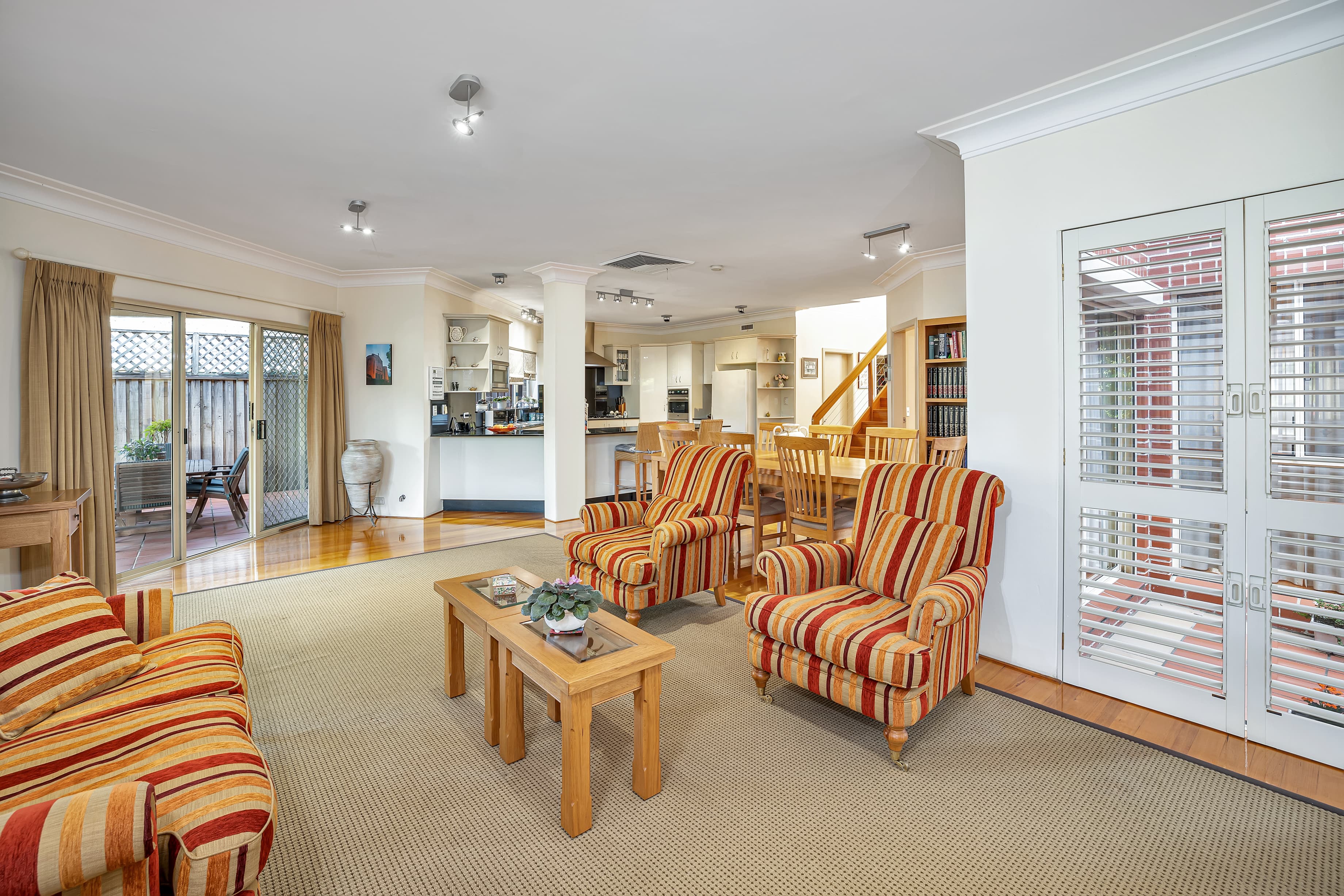 5 Sailors Bay Road, Willoughby, Willoughby - Thumbnail 3