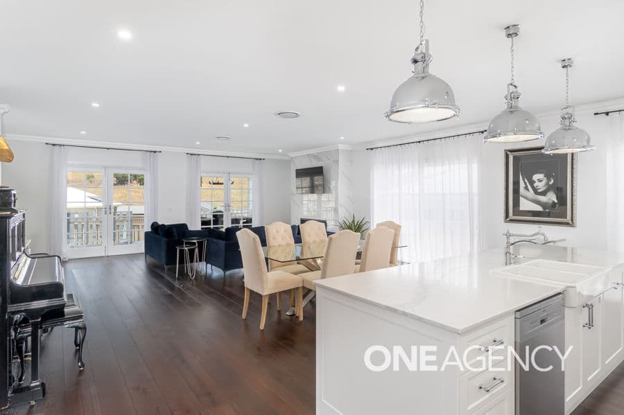 12 BENNELONG Crescent, Lloyd, Edensor Park - Image 1