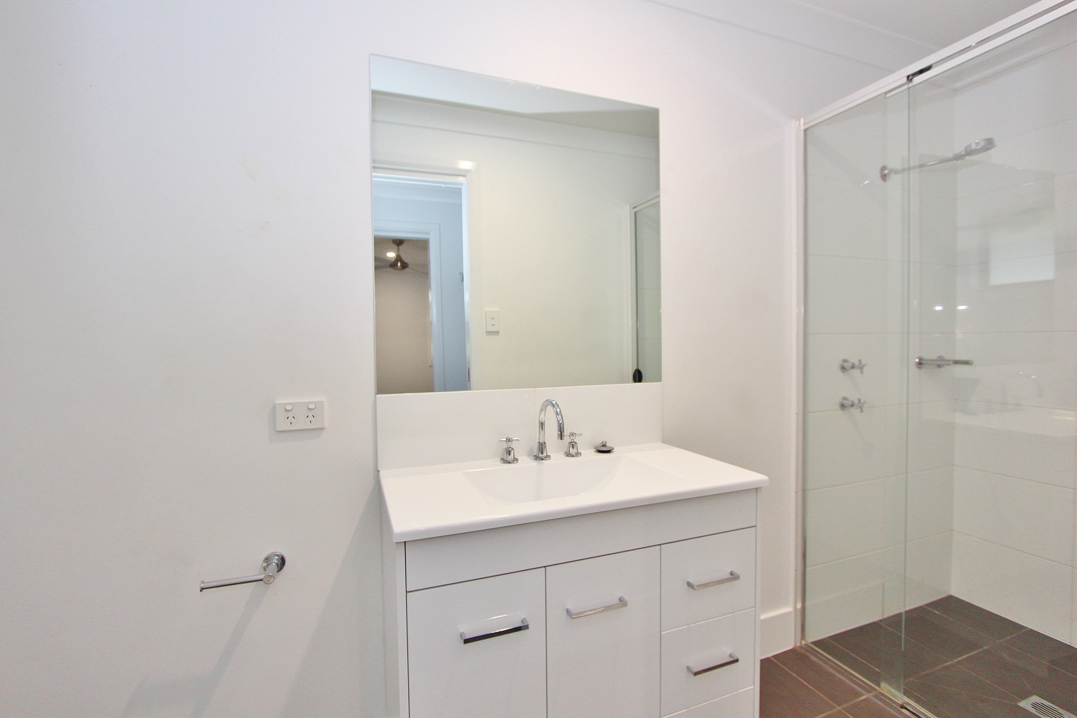 46 Cleone Drive, Kendall, Kendall - Thumbnail 7