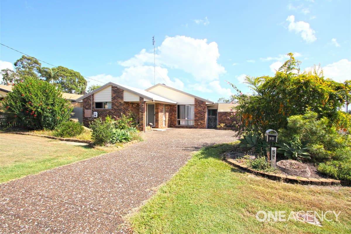 95 Hammond Street, Urangan, Urangan - Thumbnail 2