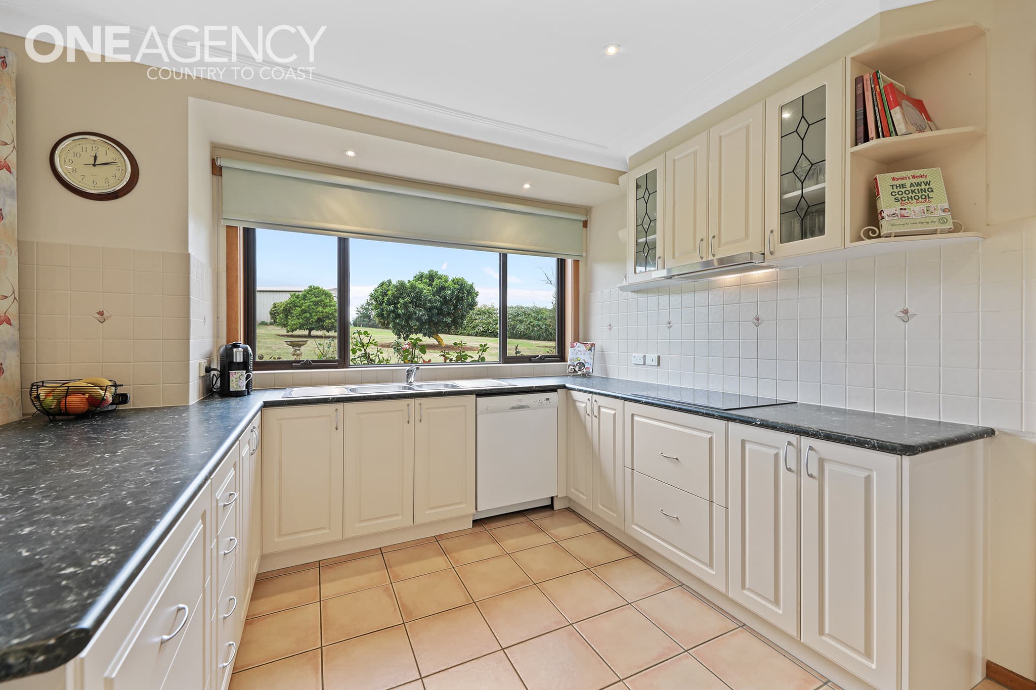 23 Simper Court, Drouin, Berry - Thumbnail 3