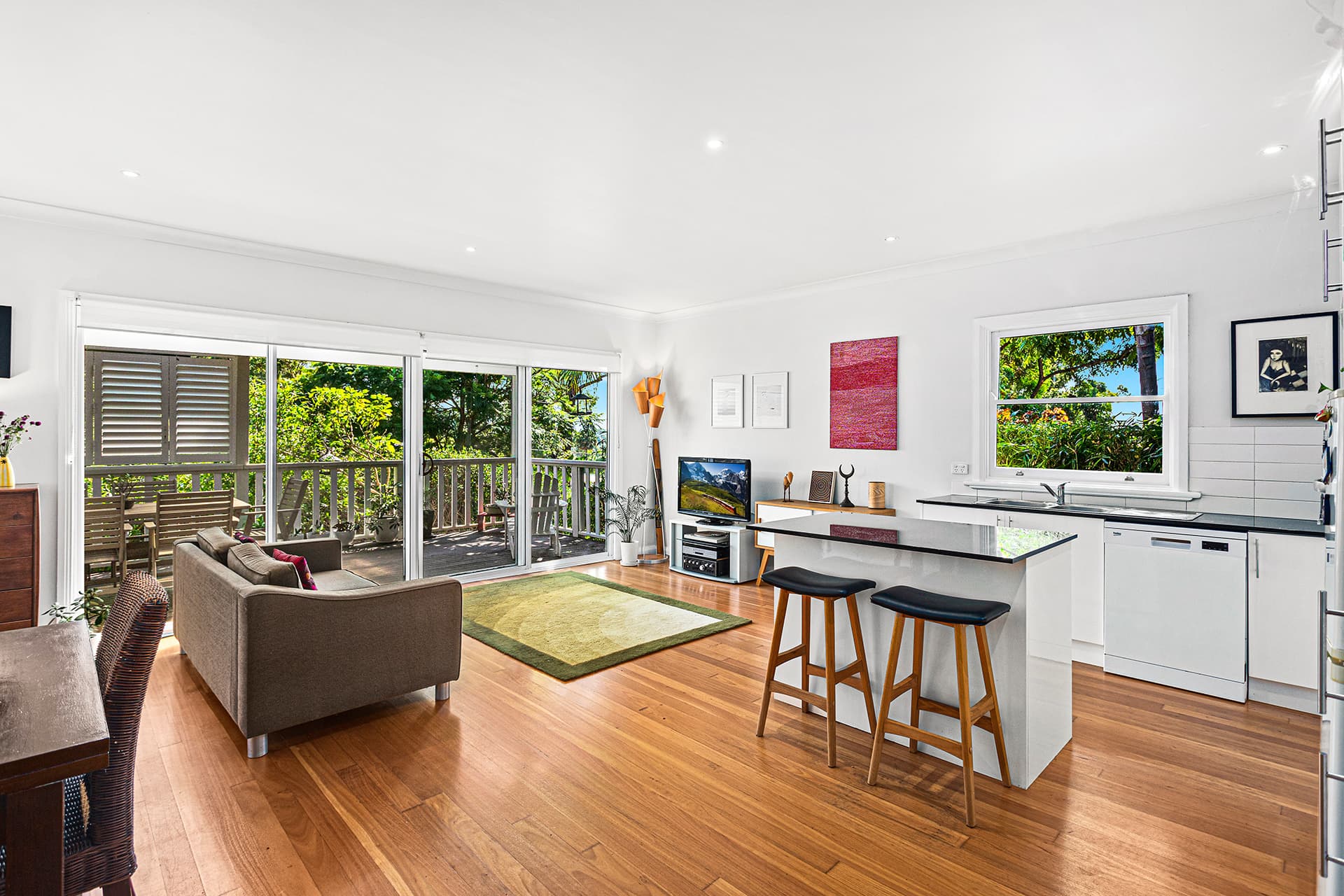 97 Princes Highway, Thirroul, Thirroul - Thumbnail 2