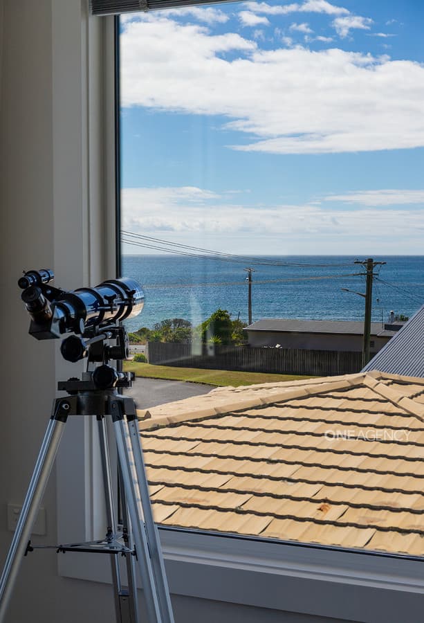7 Seaside Crescent, Penguin, Penguin - Image 1