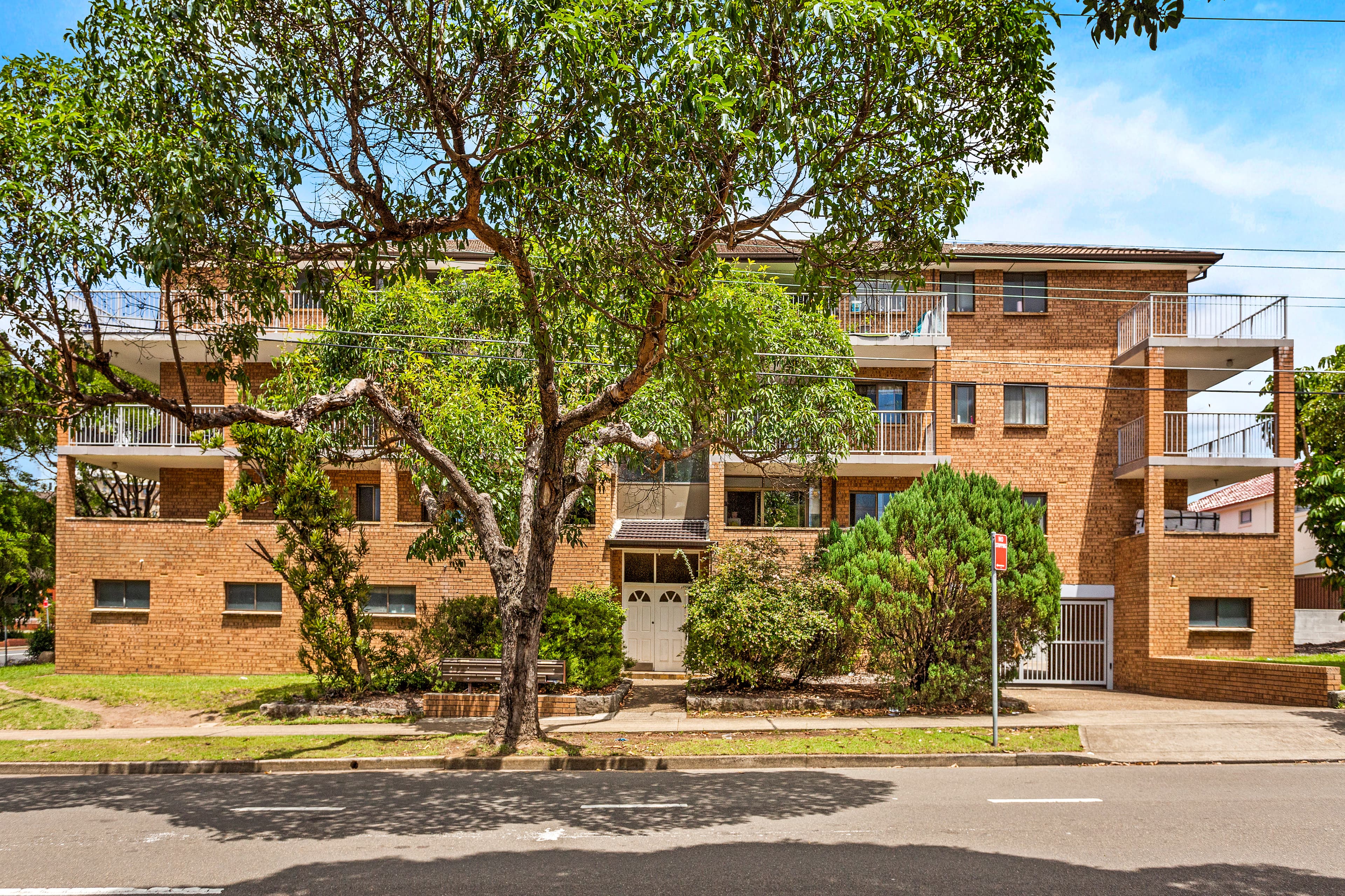 11/86 Queens Road, Hurstville, Hurstville - Image 1