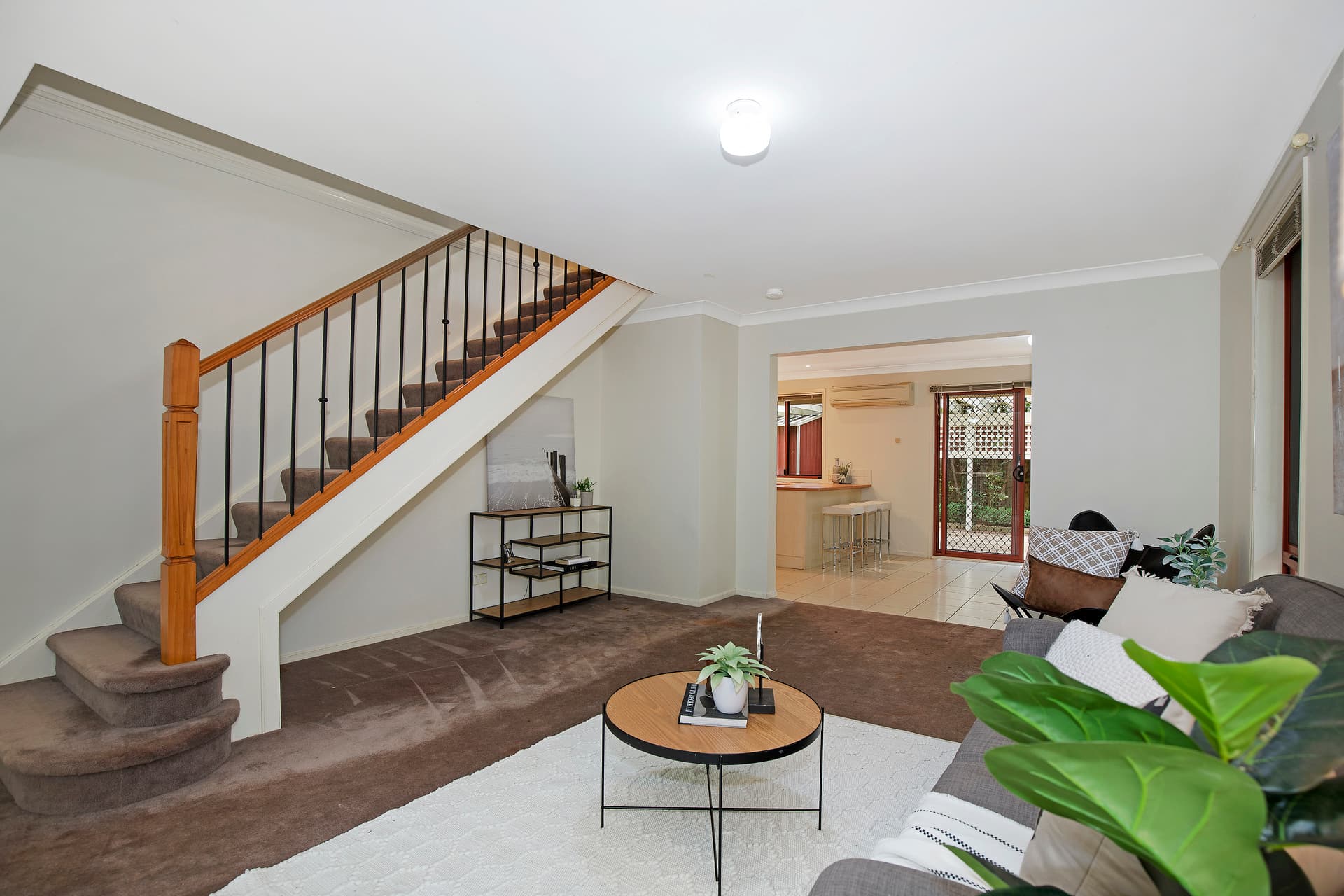 17 Wingello Crescent, Wyoming, Wyoming - Thumbnail 2