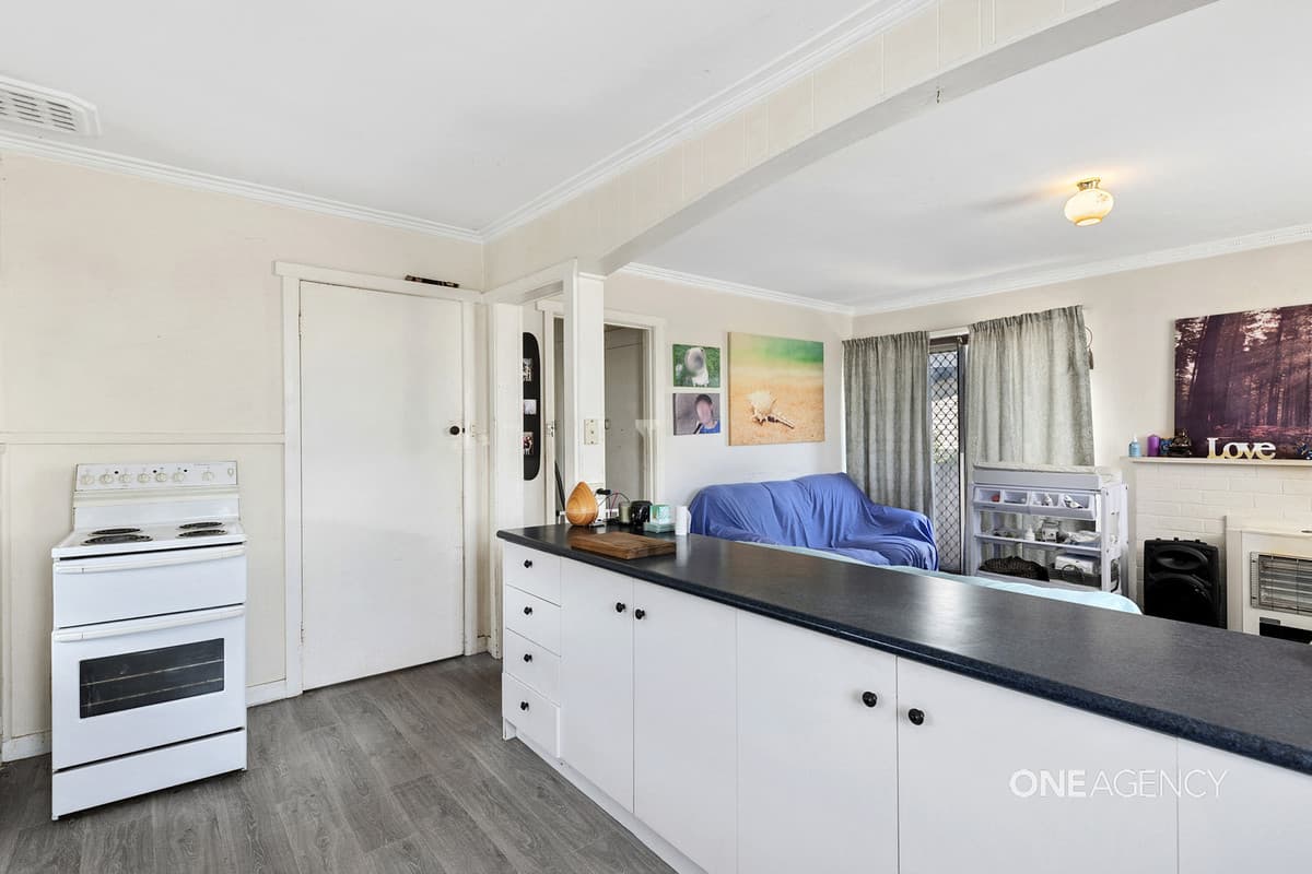 27 Hellyer Street, Smithton, Smithton - Thumbnail 2