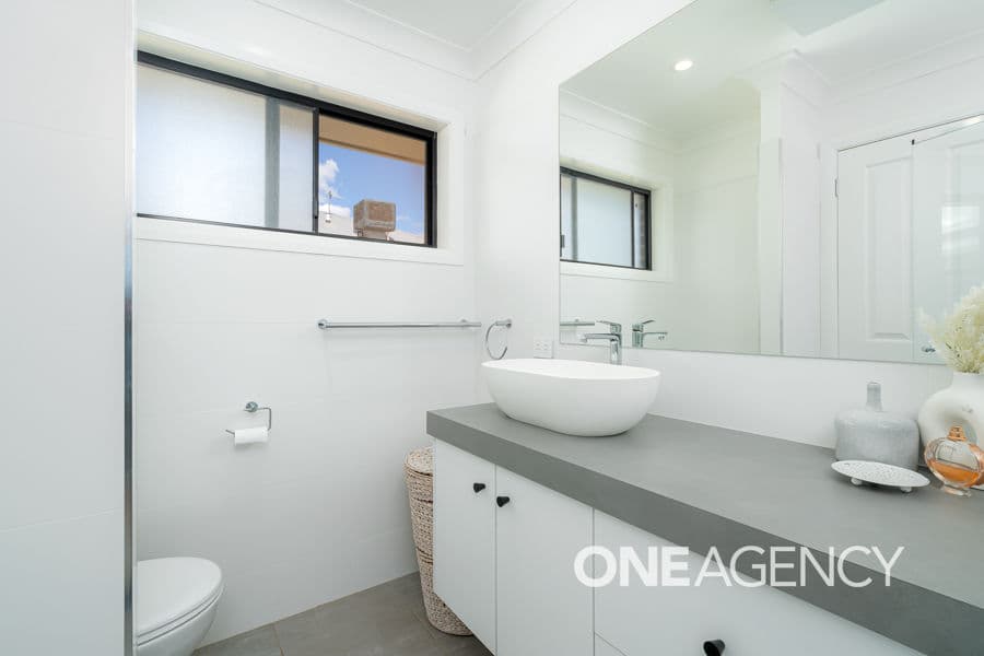 23 YENDA Avenue, Gobbagombalin, Bowen Mountain - Thumbnail 7
