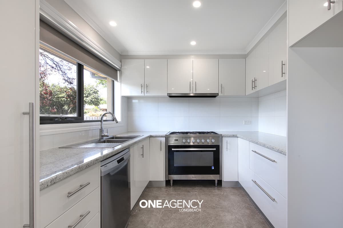 26 Ashleigh Avenue, Frankston, Frankston - Thumbnail 3