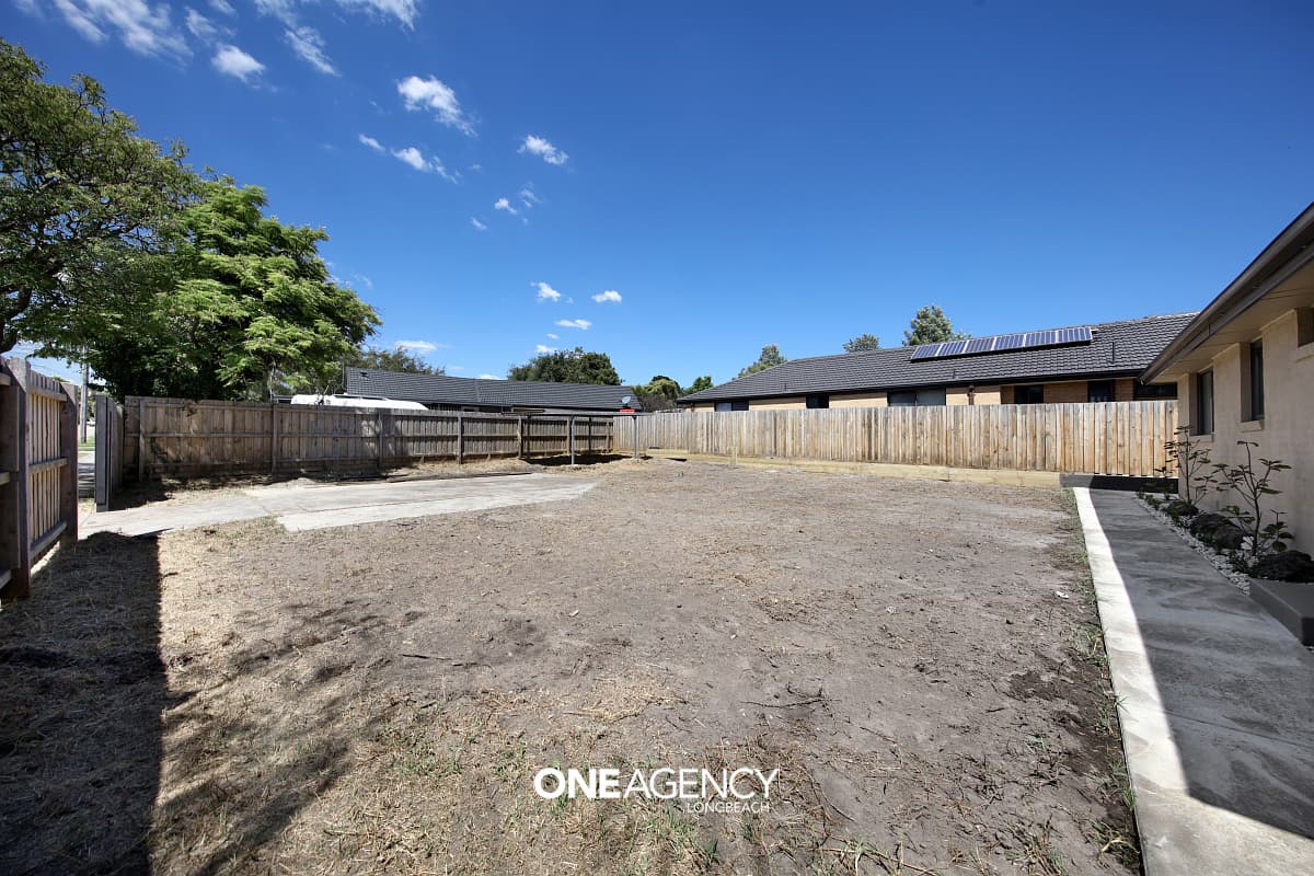 26 Ashleigh Avenue, Frankston, Frankston - Thumbnail 4