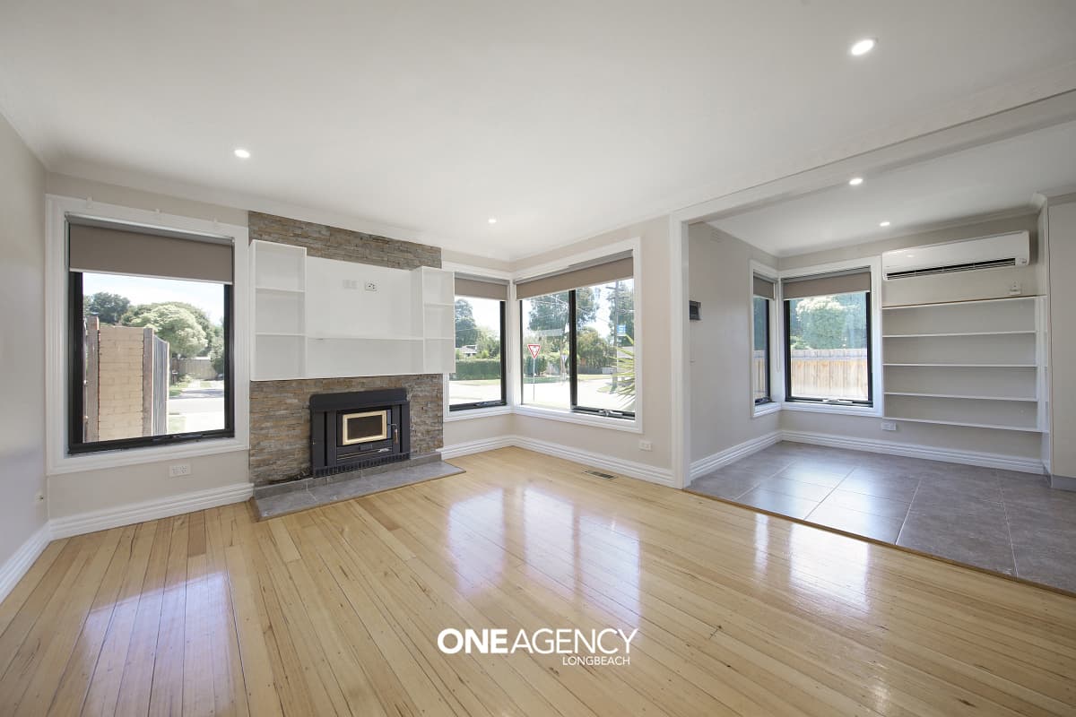 26 Ashleigh Avenue, Frankston, Frankston - Thumbnail 2