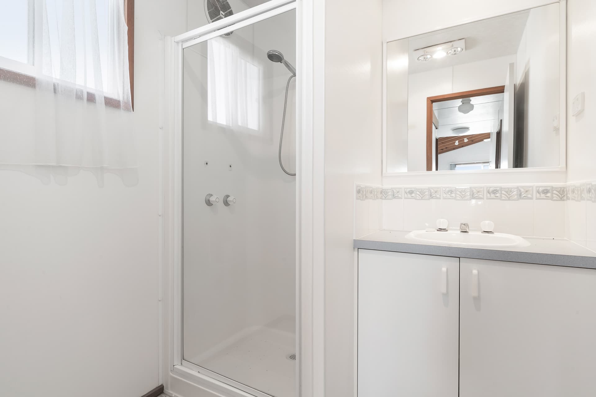 8 Harbour Drive, Hastings, Hastings - Thumbnail 7