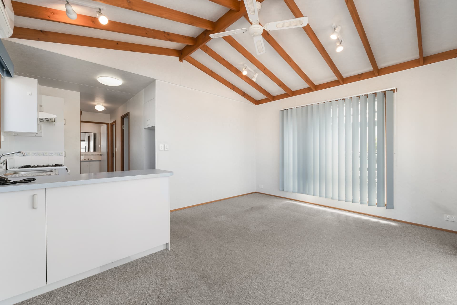 8 Harbour Drive, Hastings, Hastings - Thumbnail 4