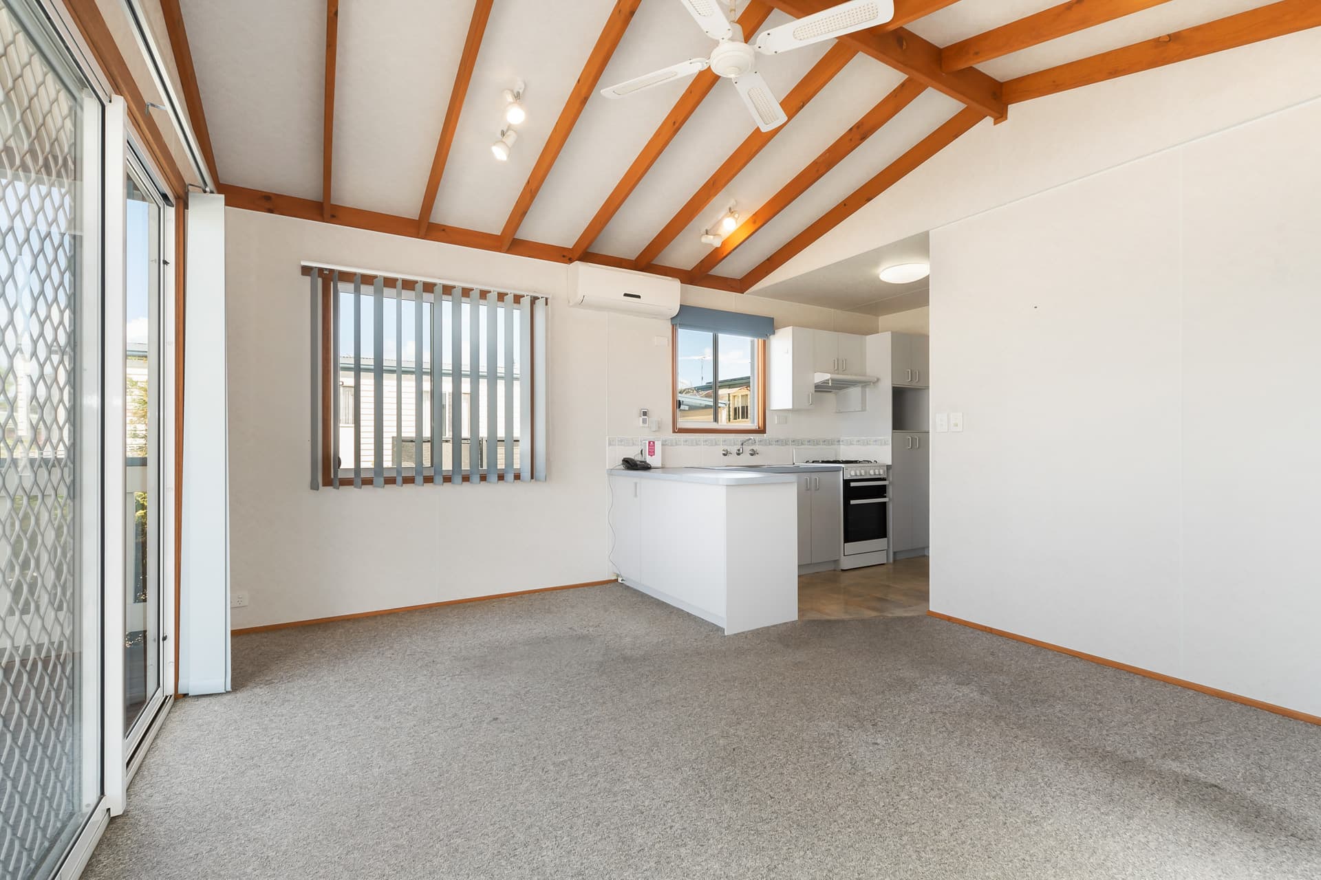 8 Harbour Drive, Hastings, Hastings - Thumbnail 8