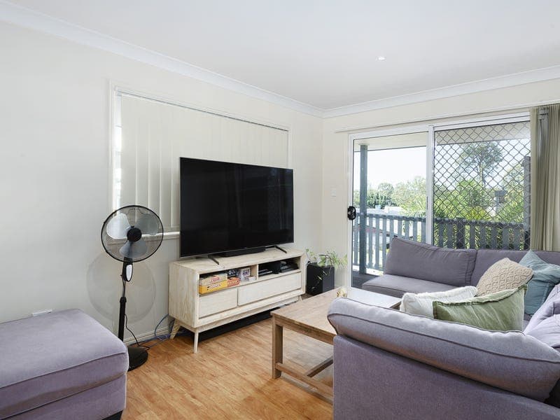 Unit 1/25 Miriam Street, Holland Park West, Holland Park West - Thumbnail 5