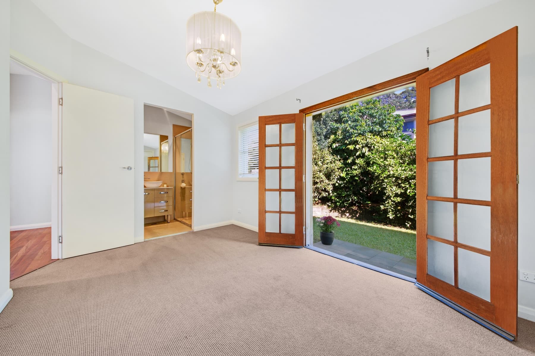 43 Bushlands Avenue, Springfield, Springfield - Thumbnail 3