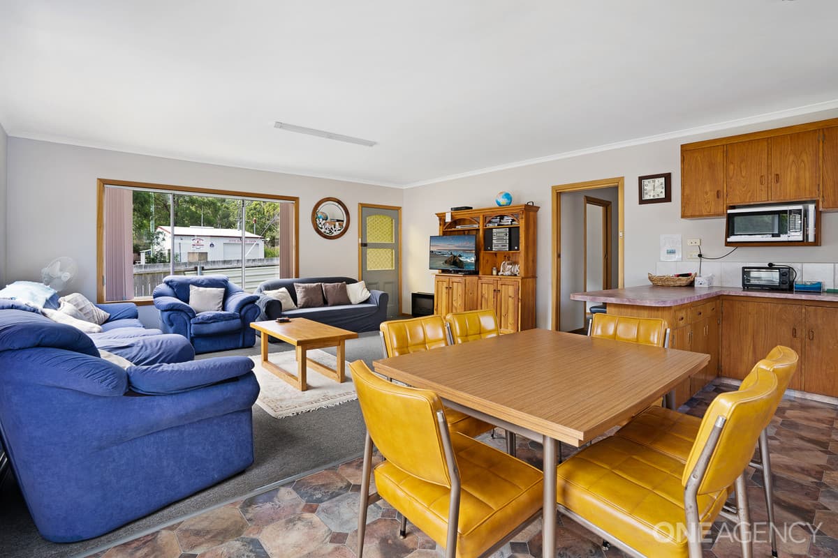 1 Cumming Street, Sisters Beach, Sisters Beach - Thumbnail 5