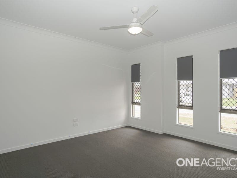 8 Hall Street, Pallara, Pallara - Thumbnail 4