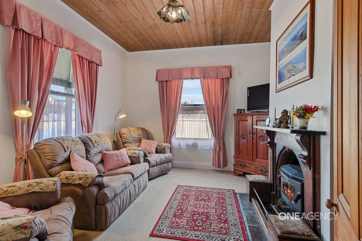 7 Rougemont Street, Stanley, Stanley - Thumbnail 7