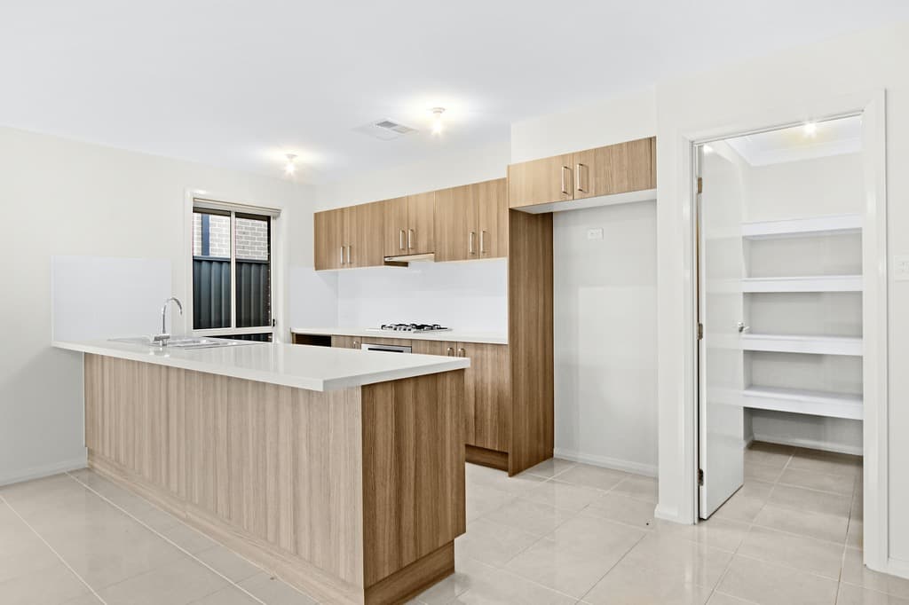 60 Skaife Street, Oran Park, Oran Park - Thumbnail 5