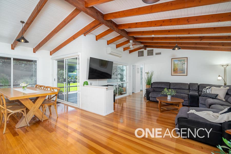 13 COREINBOB Street, Ladysmith, Ladysmith - Thumbnail 2