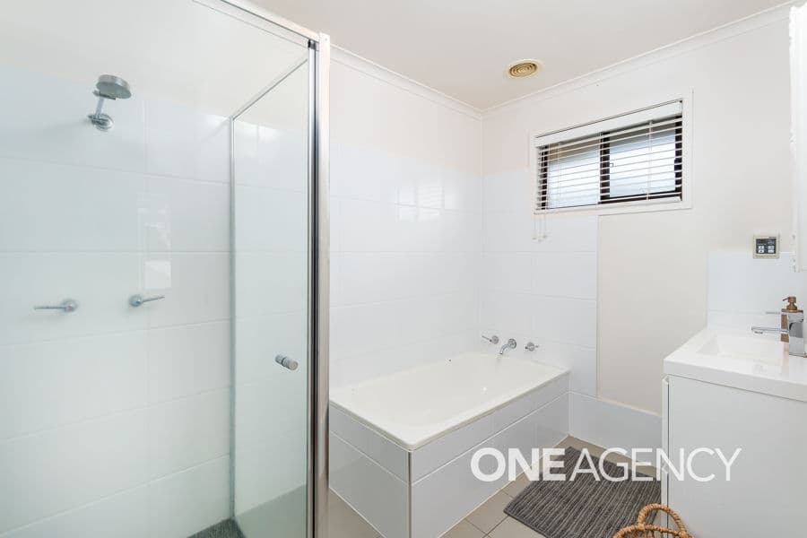1 WILLS Place, Lake Albert, Lake Albert - Thumbnail 7