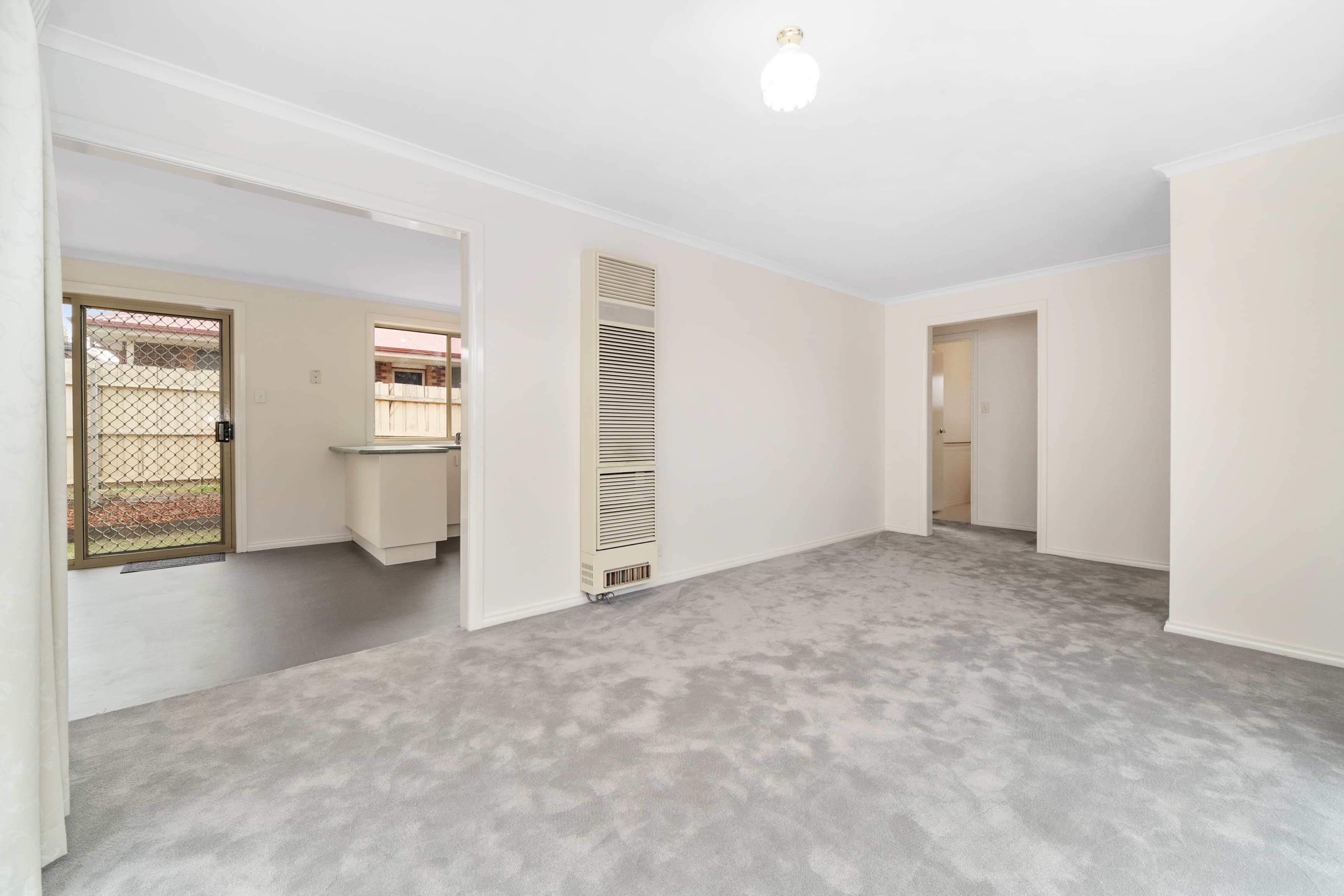 2/49 Guelph Street, Somerville, Somerville - Thumbnail 2