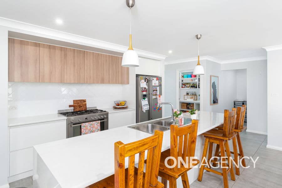 15 DARCY Drive, Boorooma, Boorooma - Thumbnail 4
