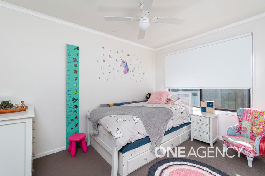 16 UNDURRA Drive, Glenfield Park, Parklea - Thumbnail 6
