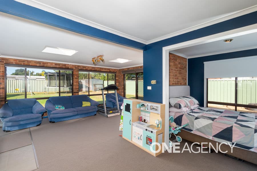 16 UNDURRA Drive, Glenfield Park, Parklea - Thumbnail 8