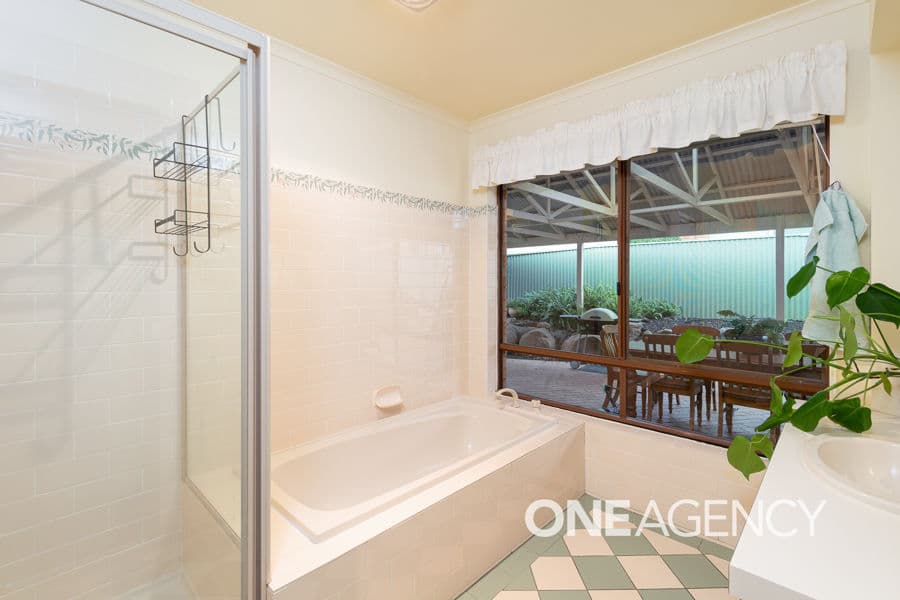 10 SPOKES Street, Kooringal, Dean Park - Thumbnail 8