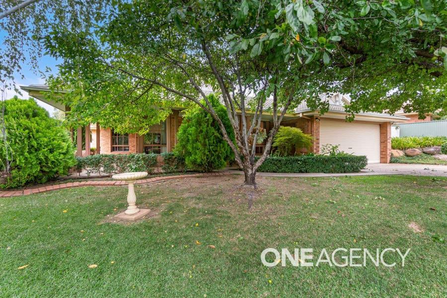 10 SPOKES Street, Kooringal, Dean Park - Image 1